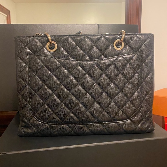 Chanel Grand Shopper tote - Picture 2 of 8